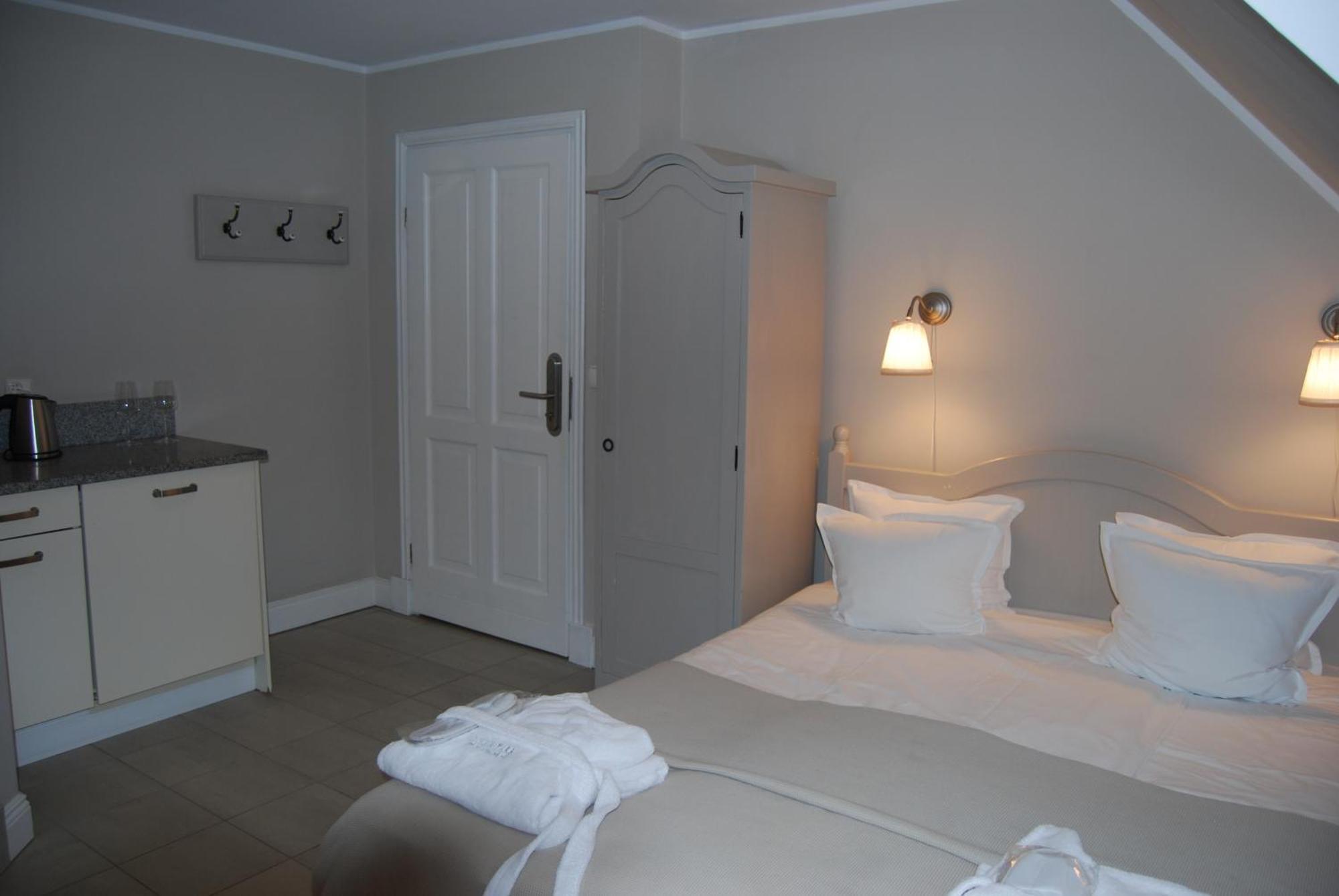 Villa Park Wiselka Spa & Wellness Exterior photo